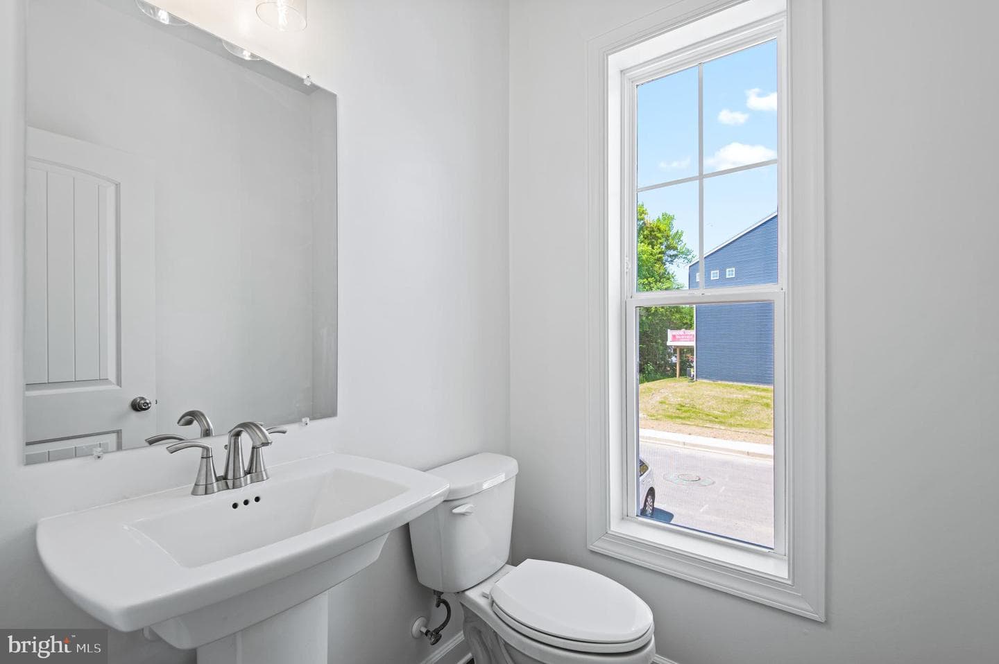 758 Bur Oak Court photo 9