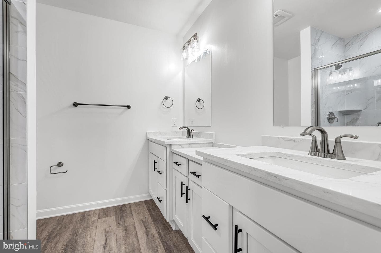 716 Bur Oak Court photo 12