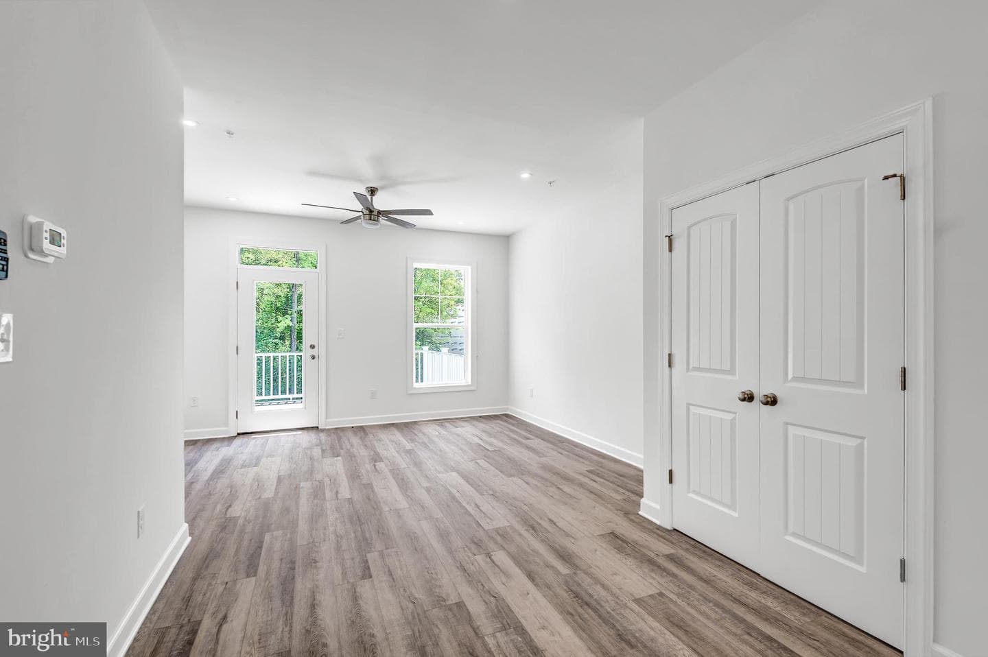 720 Bur Oak Court photo 7