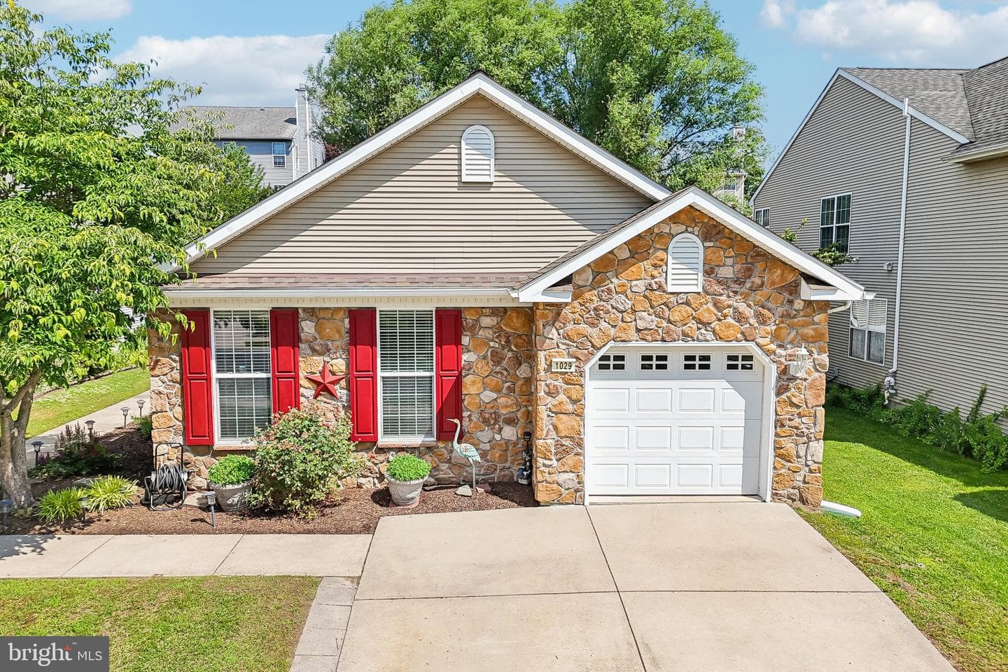 1029 Searay Court photo 1