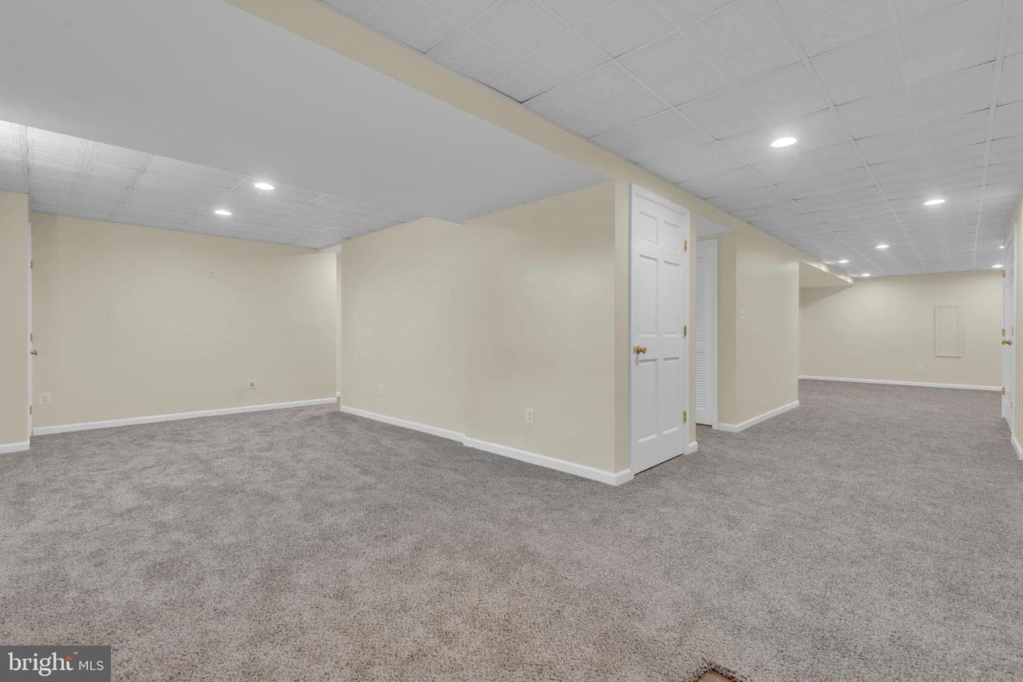 300 Ahern Drive photo 29