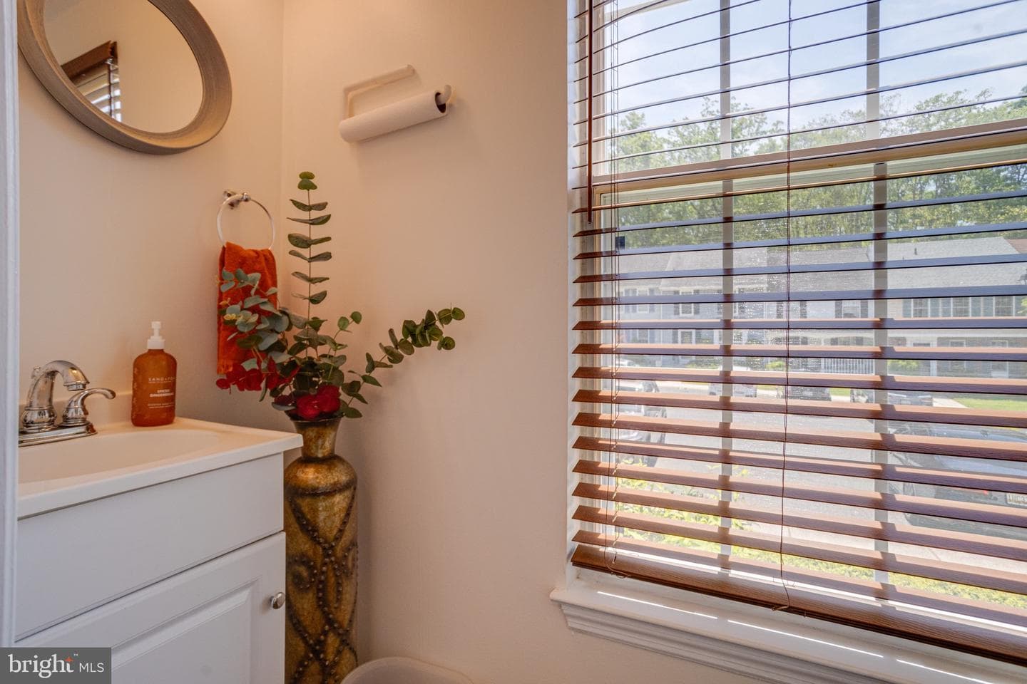 1826 Chester Way photo 10