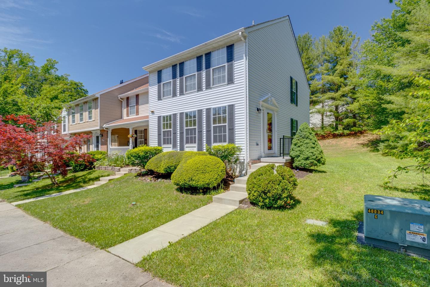 1826 Chester Way photo 2