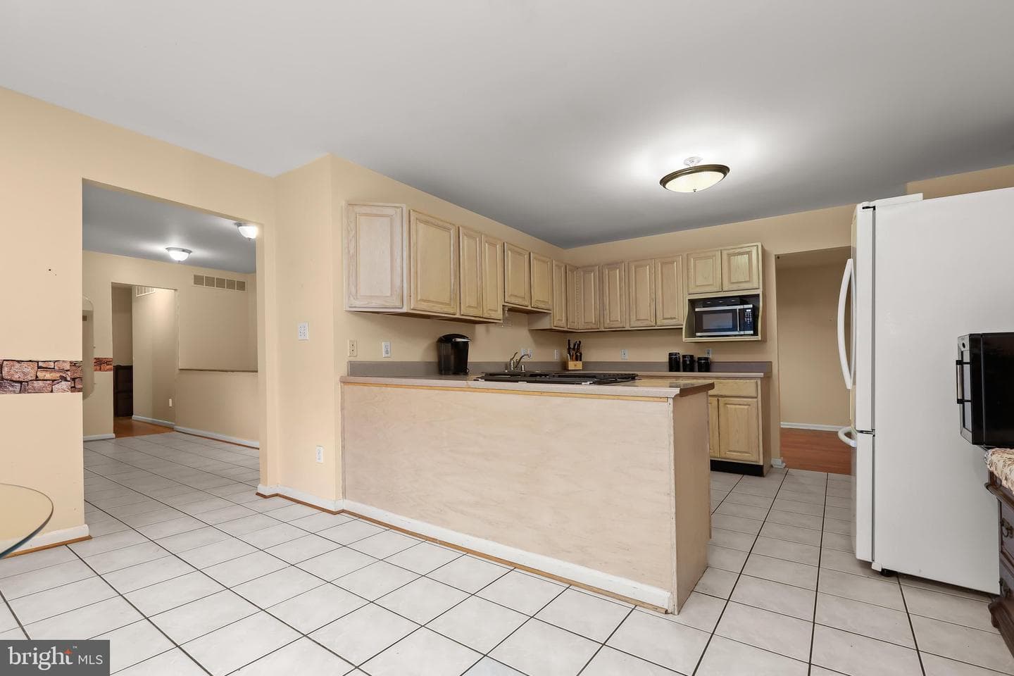 1421 Saratoga Dr photo 21