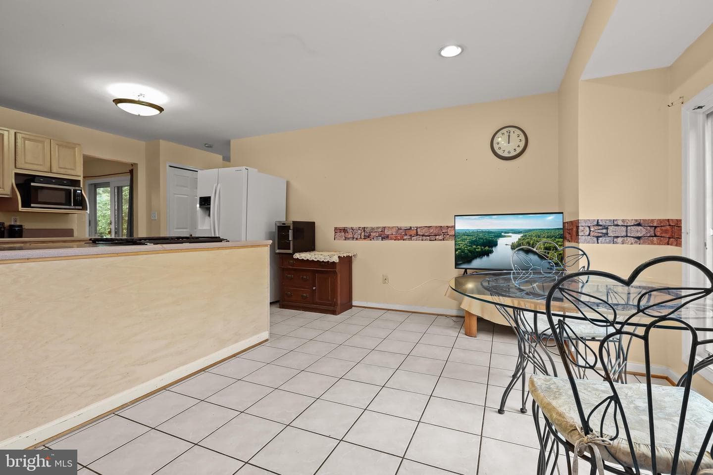 1421 Saratoga Dr photo 23