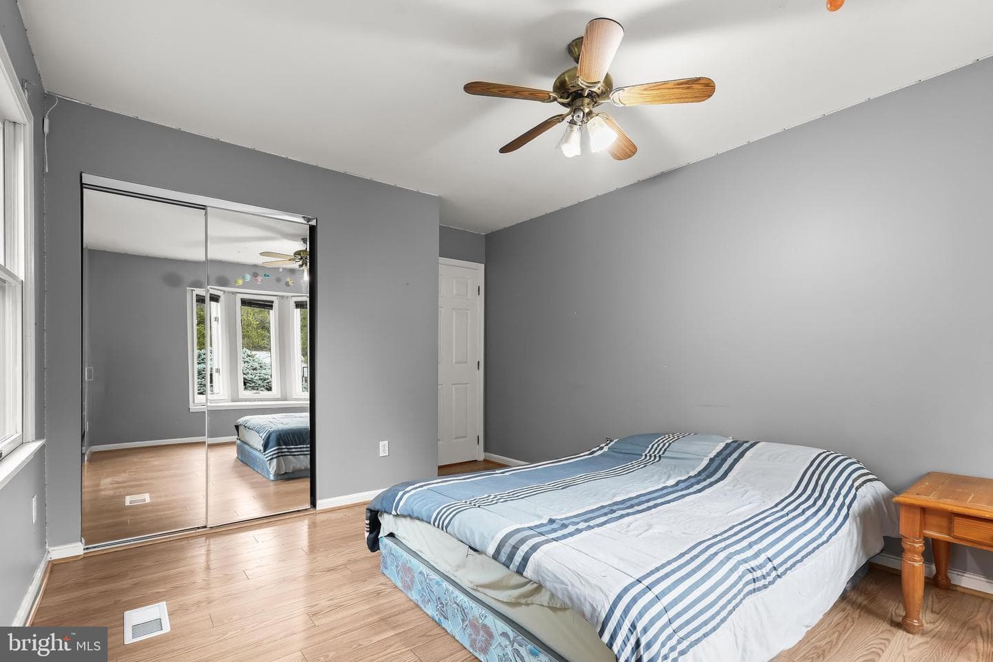 1421 Saratoga Dr photo 32