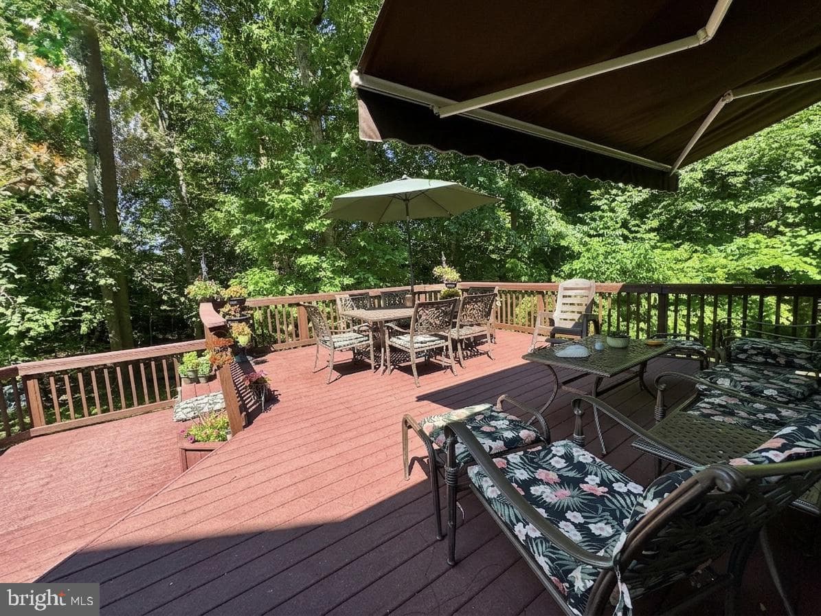 1504 Oakville Court photo 37