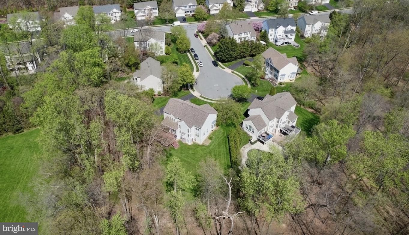 1504 Oakville Court photo 46