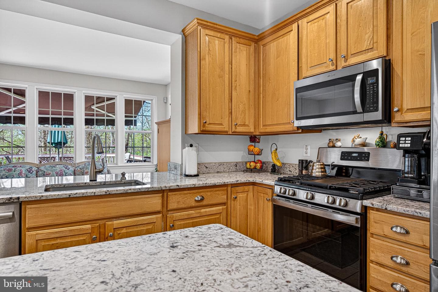 1504 Oakville Court photo 8
