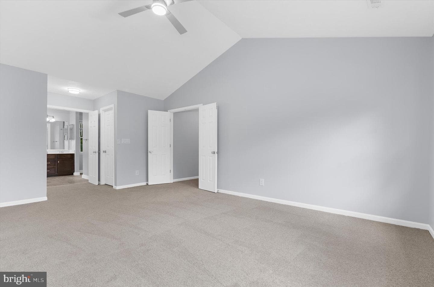 3216 Holly Knoll Court photo 17