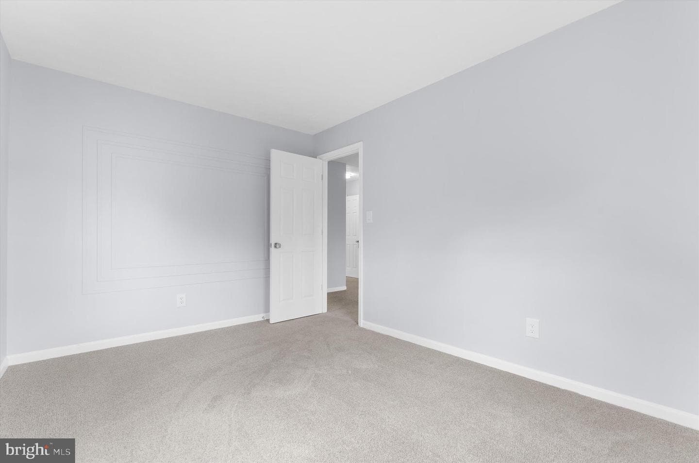 3216 Holly Knoll Court photo 19