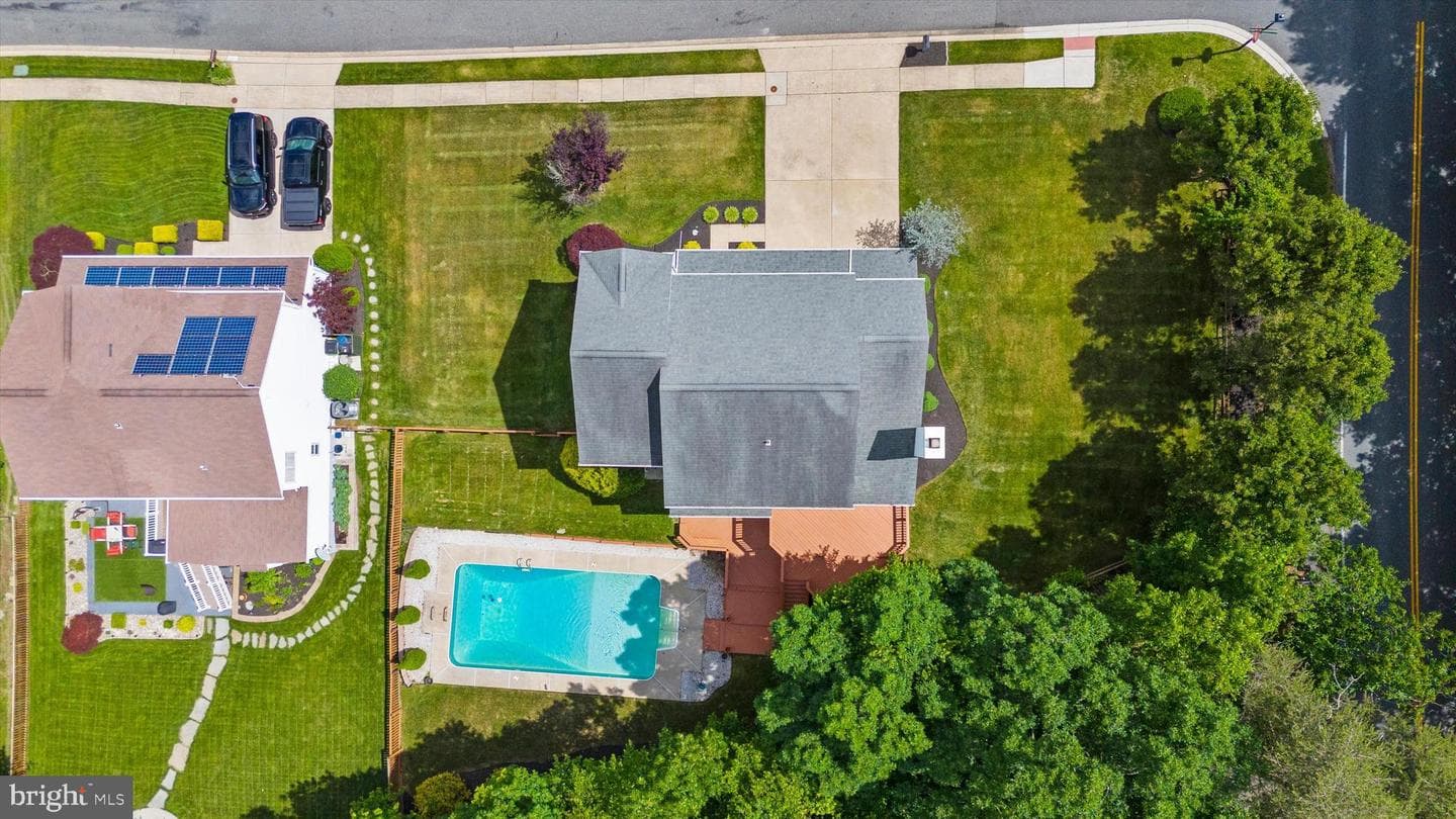 3216 Holly Knoll Court photo 44
