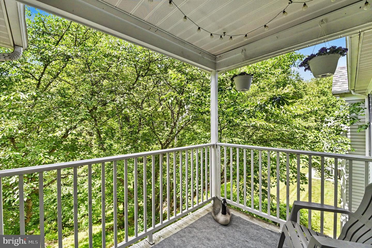 1004 Markham Court photo 23