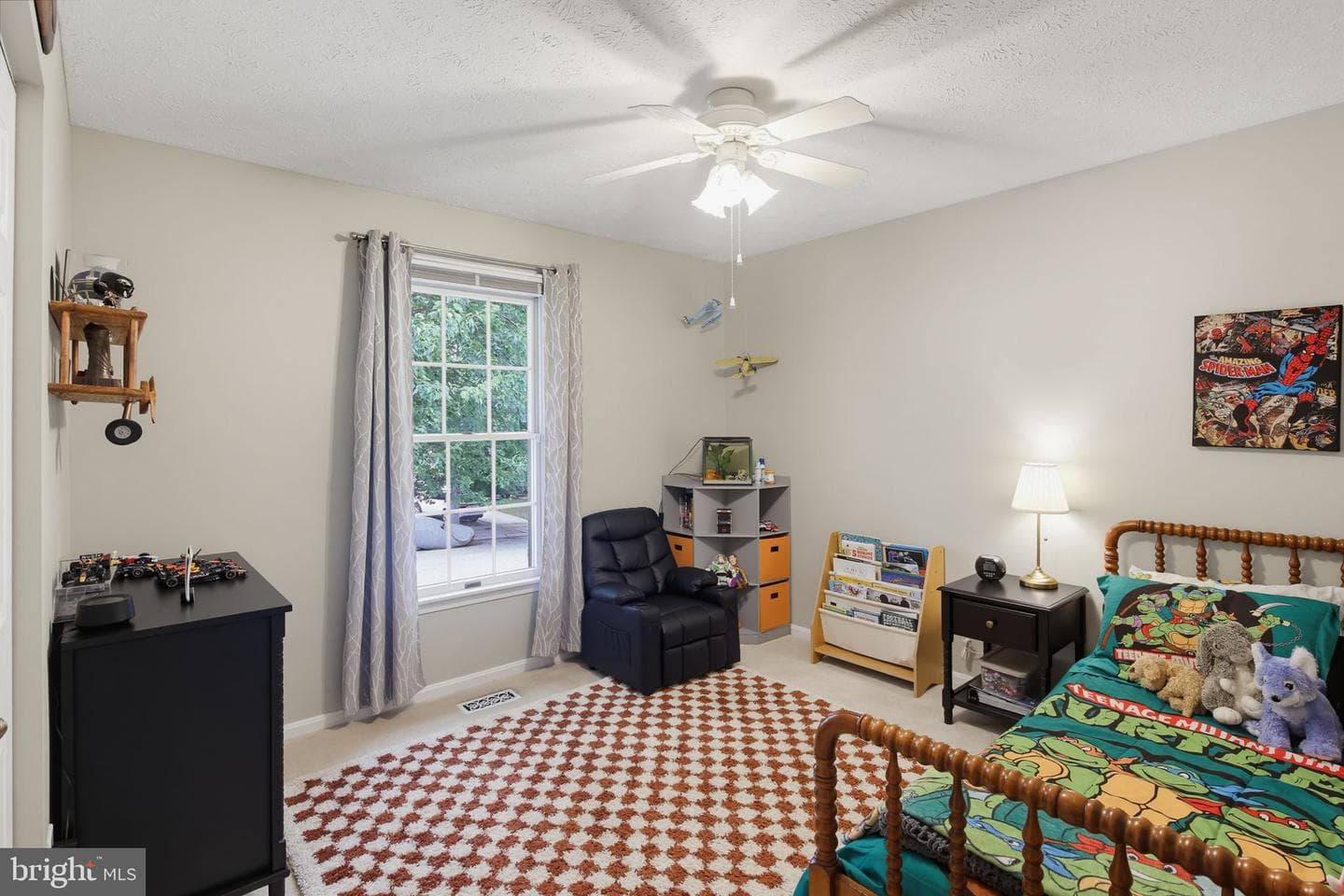 341 Hunters Run Drive photo 18