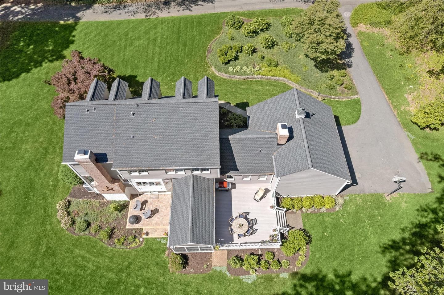 1109 E Wheel Road photo 13