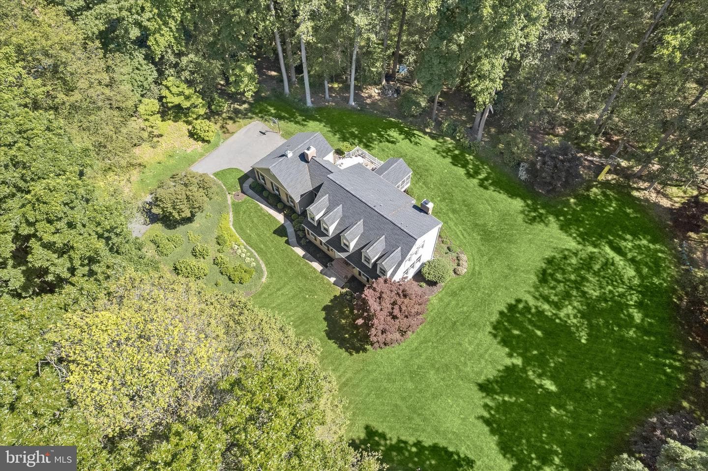 1109 E Wheel Road photo 4