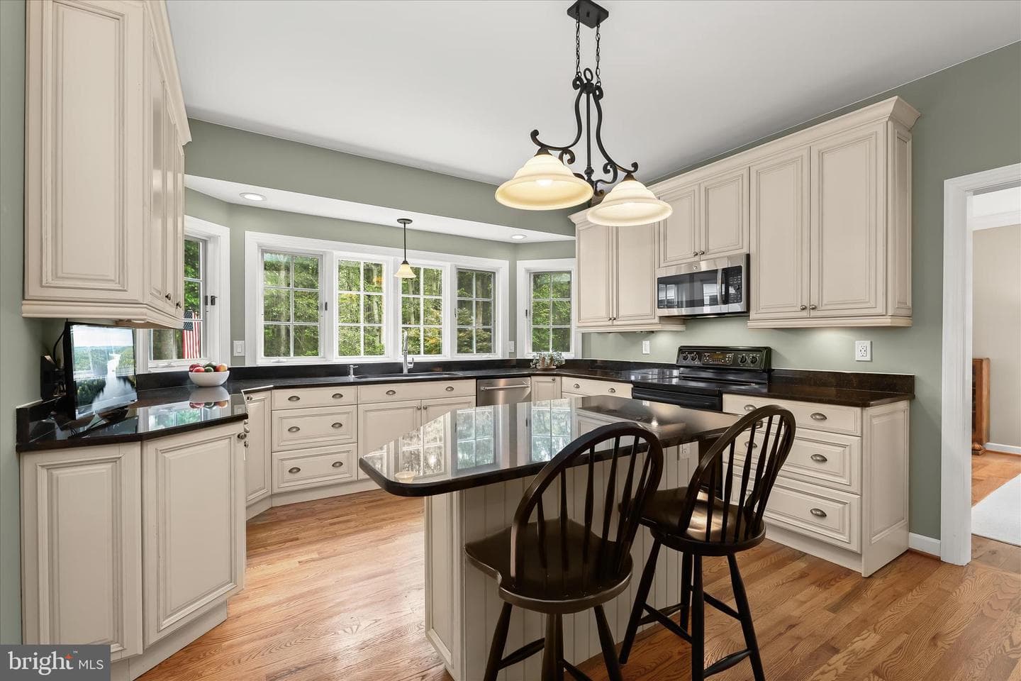 1109 E Wheel Road photo 40