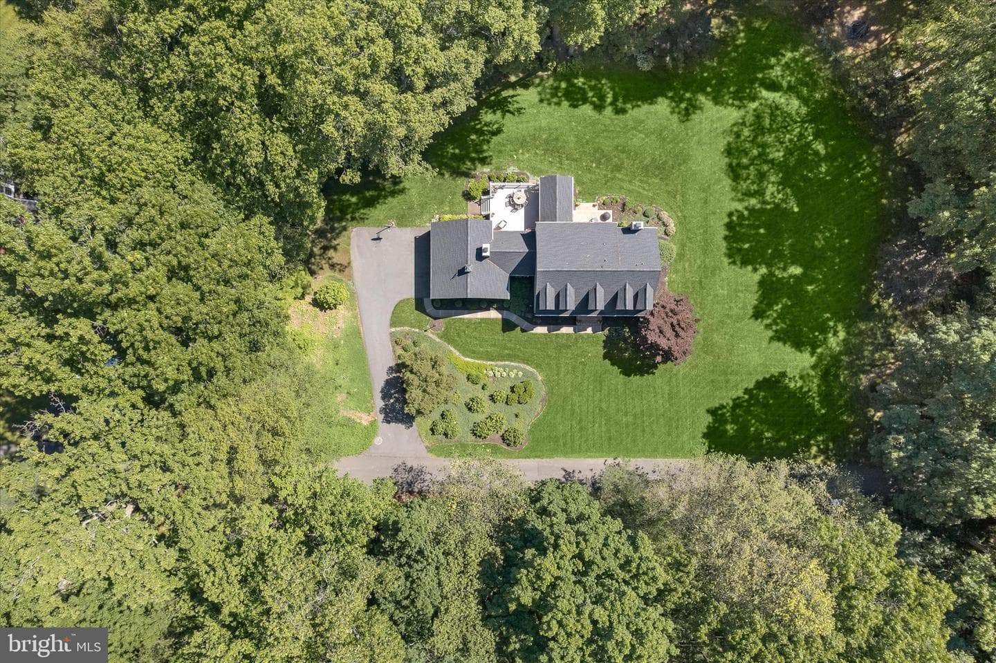 1109 E Wheel Road photo 6