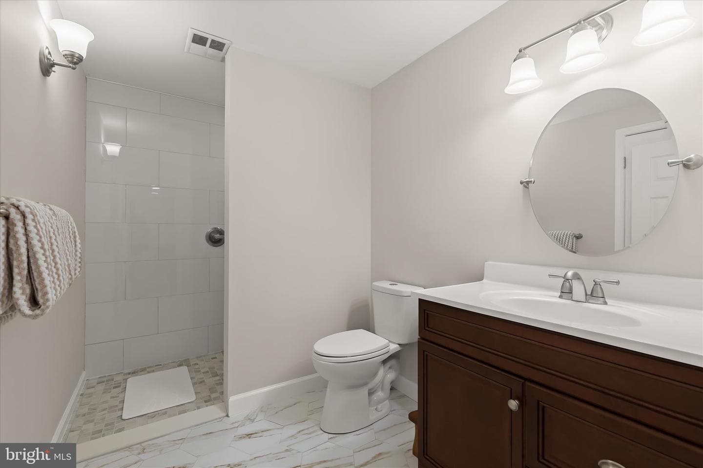 1109 E Wheel Road photo 85