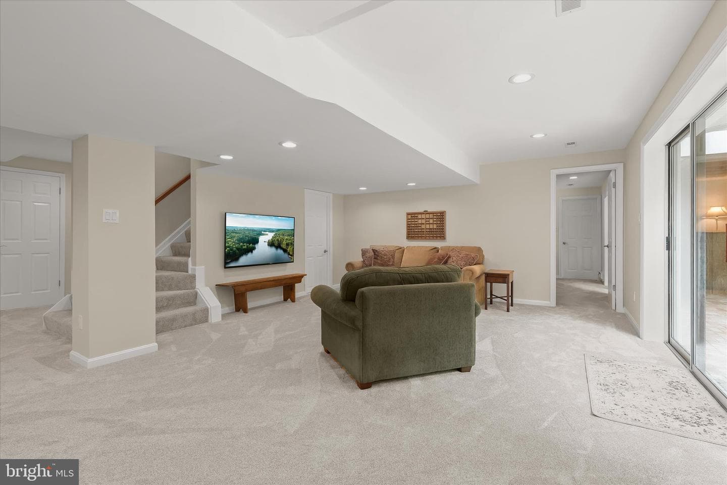 1109 E Wheel Road photo 89