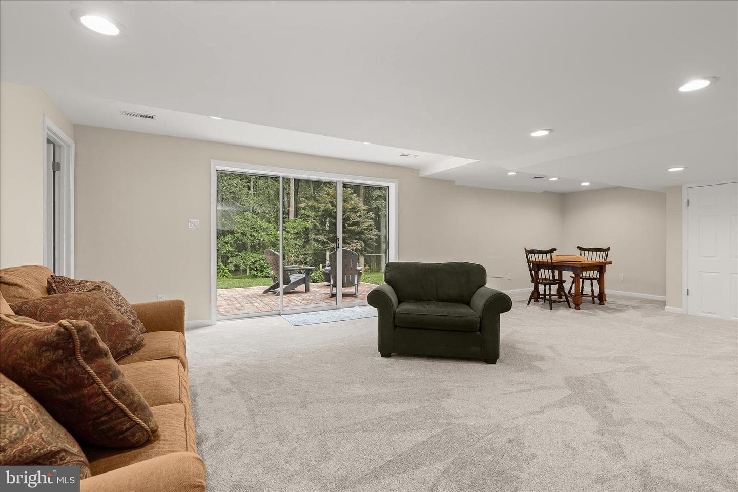 1109 E Wheel Road photo 90