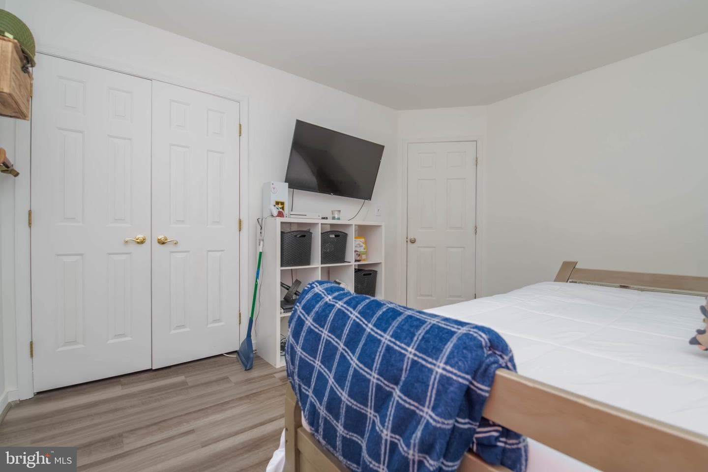 609 Kildonan Court photo 26