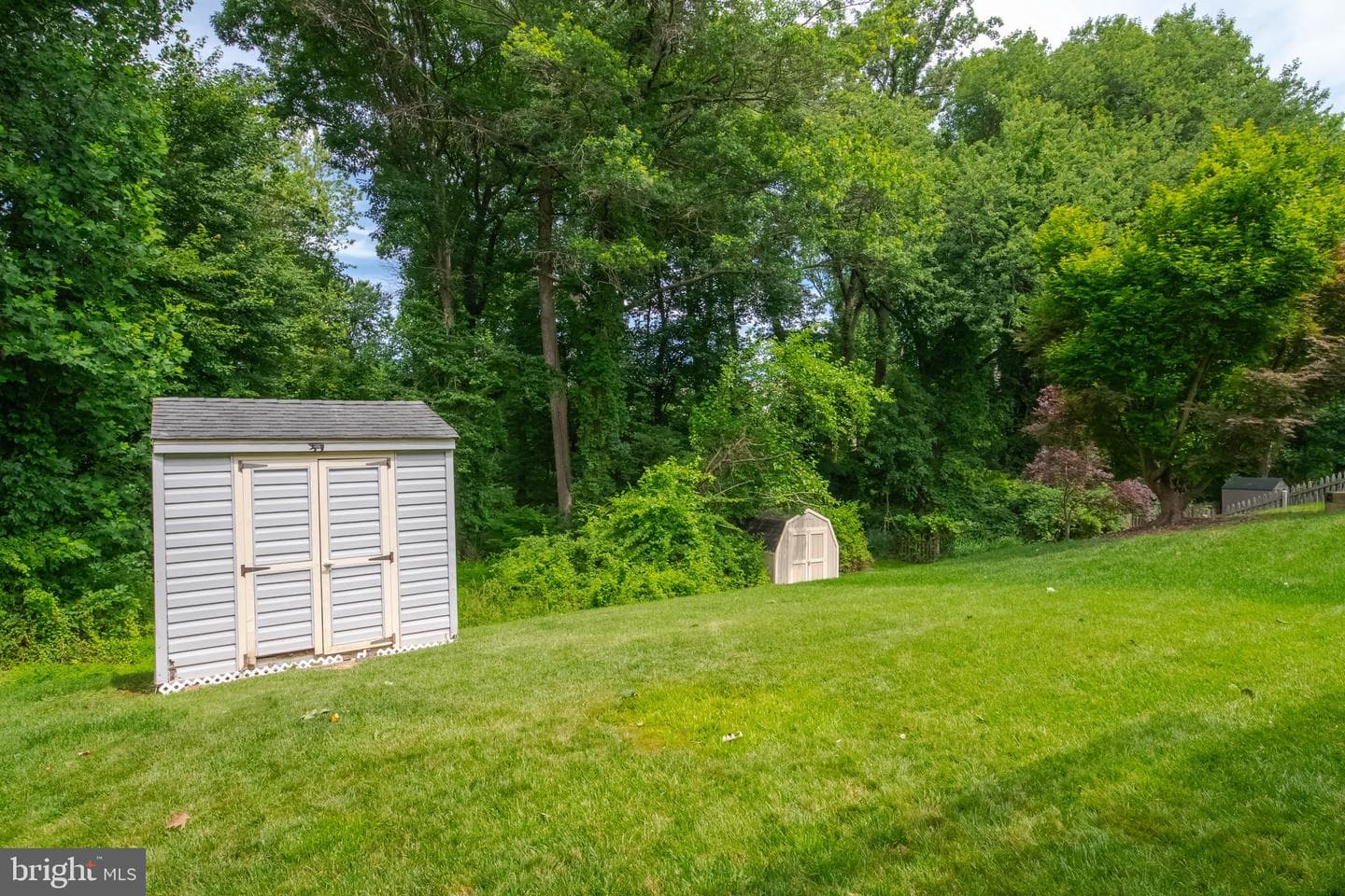 609 Kildonan Court photo 39