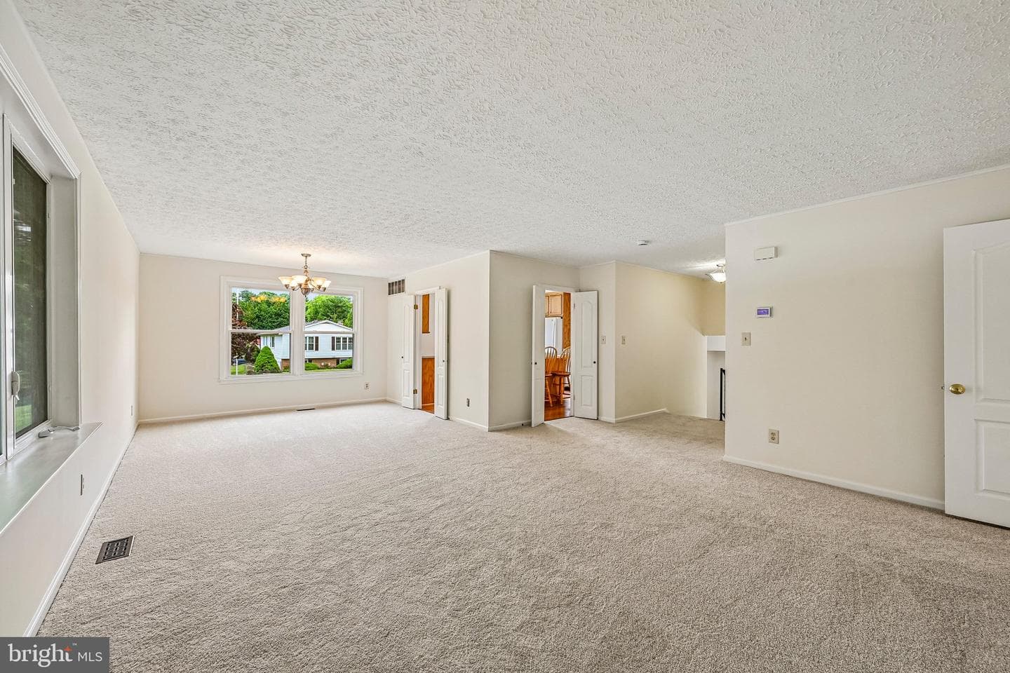 513 Normandy Lane photo 12