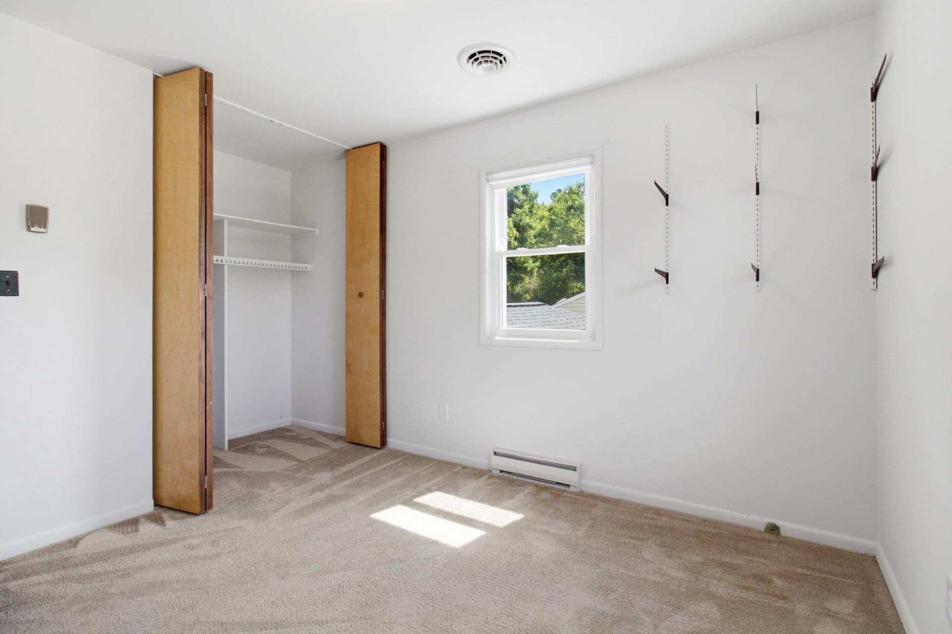 531 Eckhart Drive photo 21