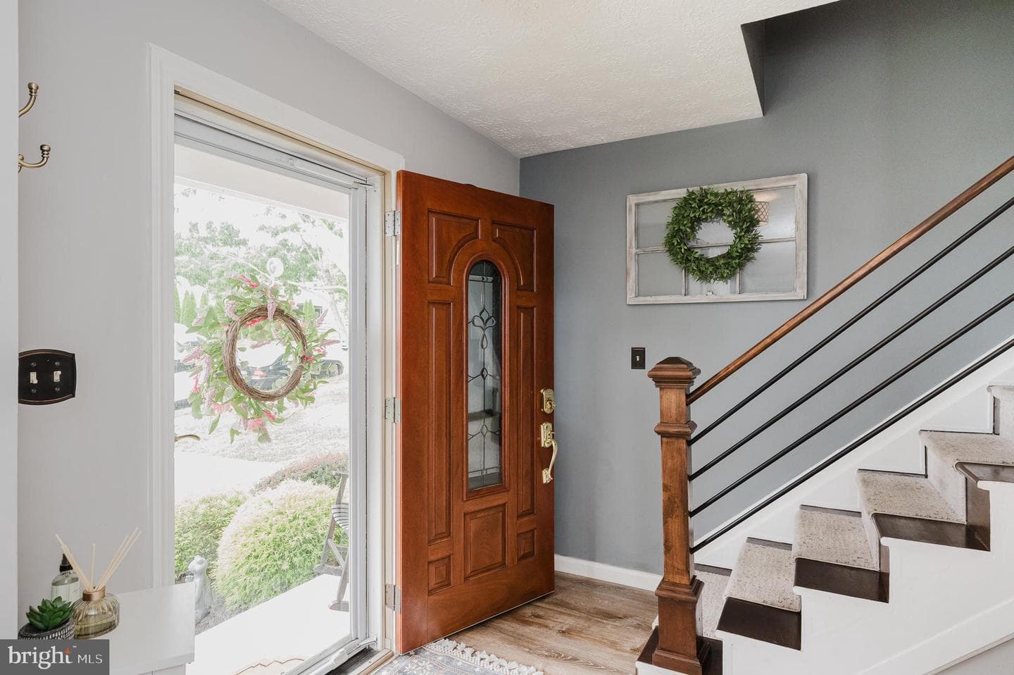 705 Foot Hill Road photo 3