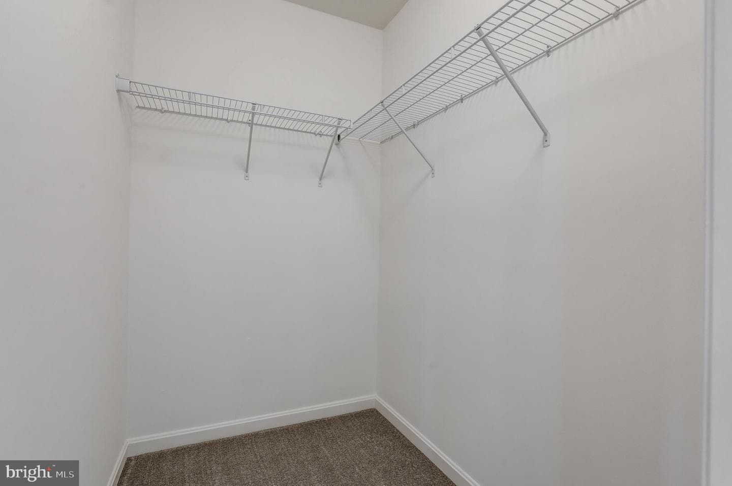 379 Hackley Drive photo 26
