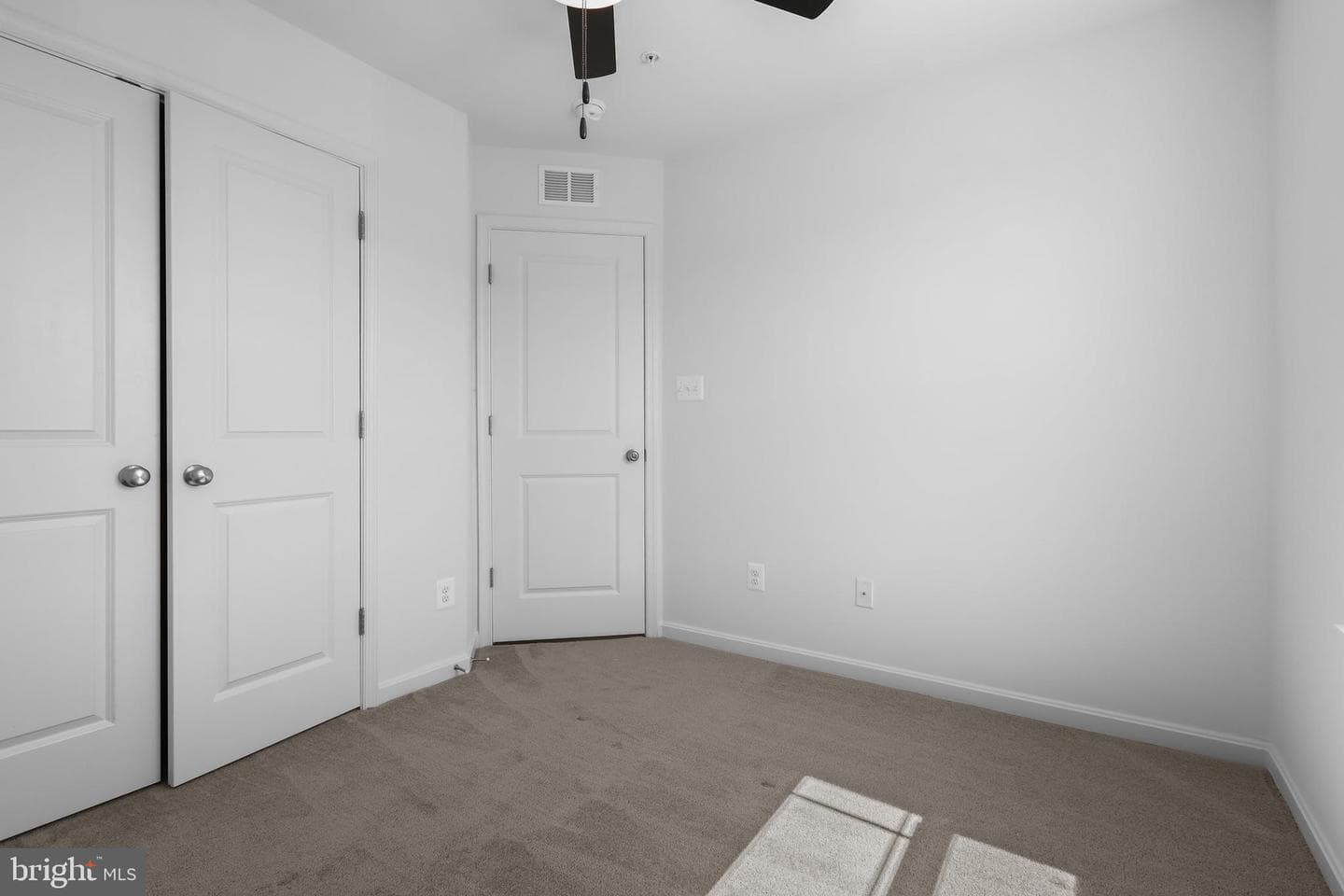 379 Hackley Drive photo 28