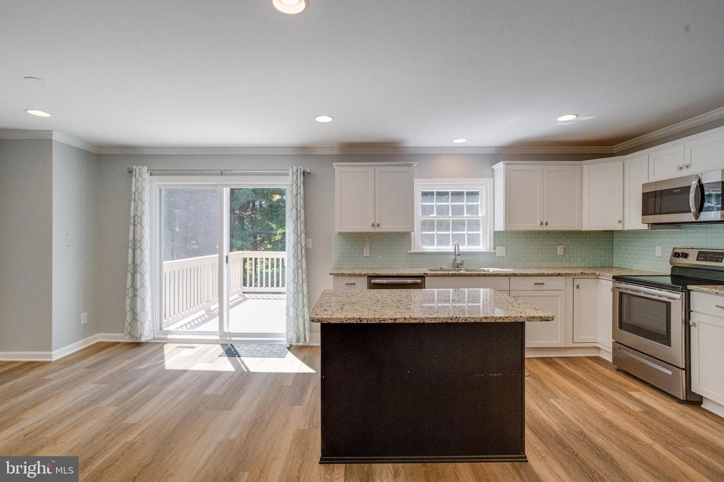 1301 Littlefield Place photo 15