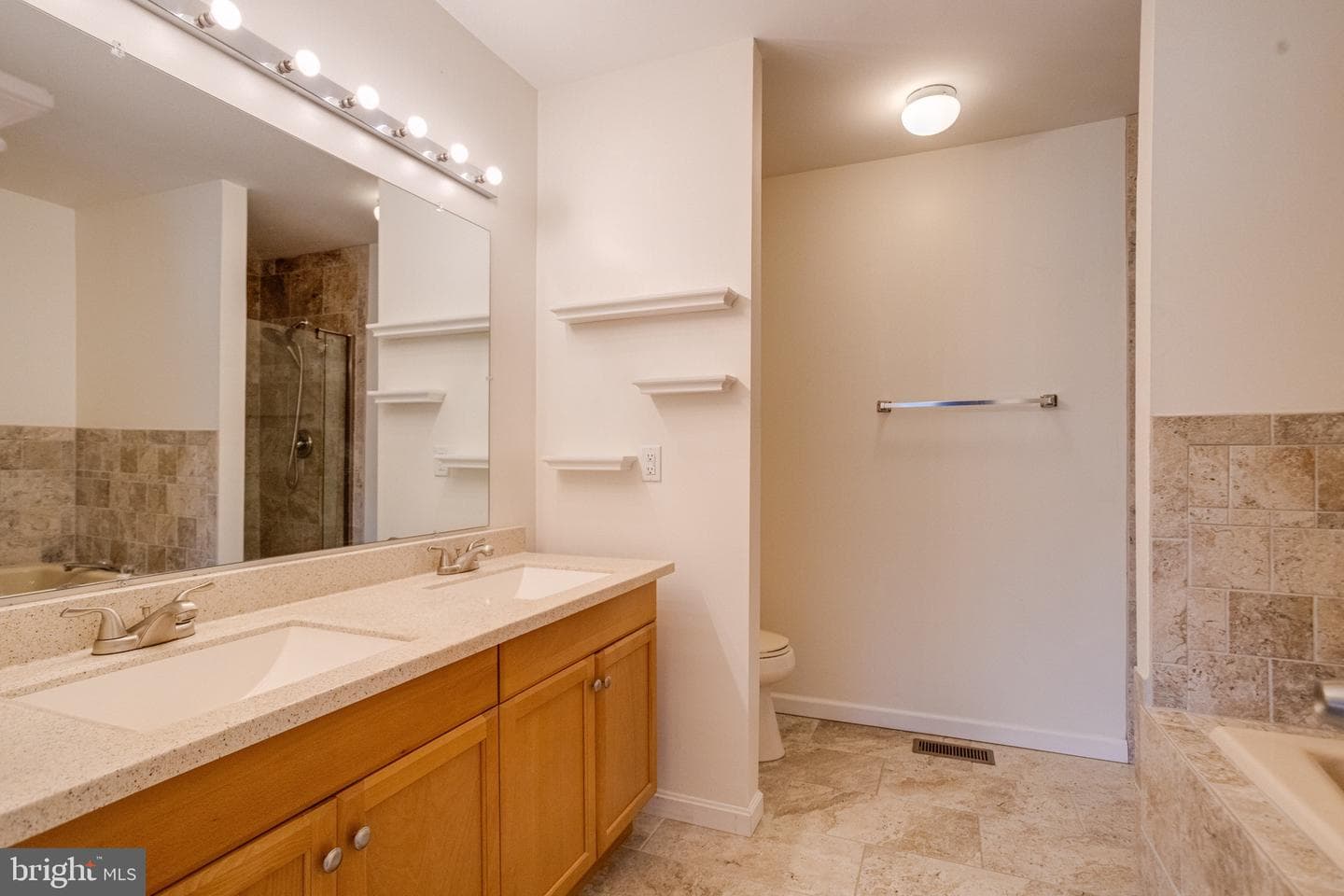 1301 Littlefield Place photo 40