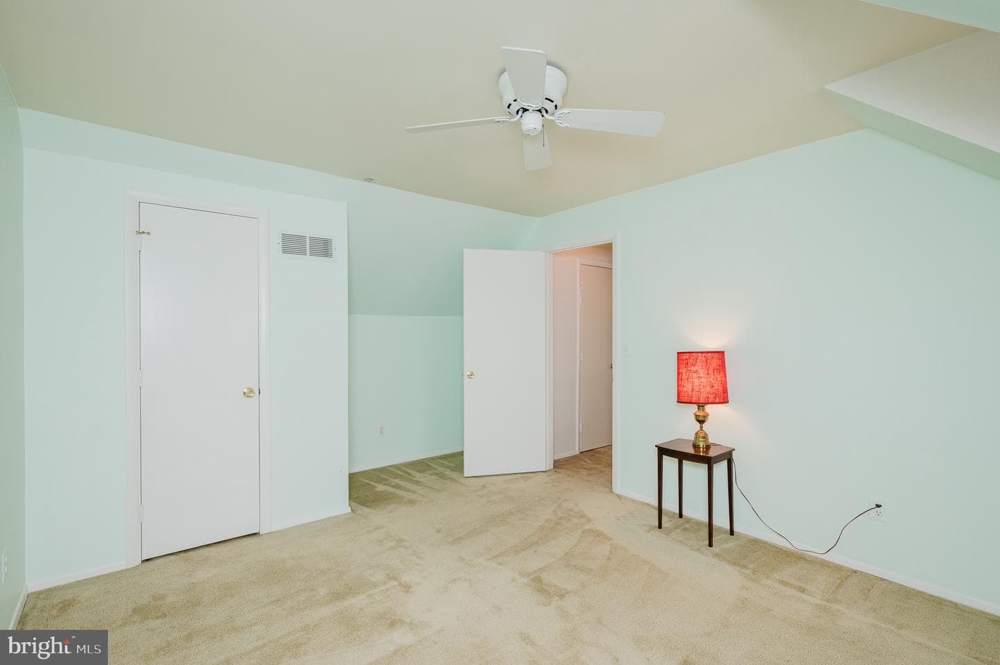 132 Regent Drive photo 47