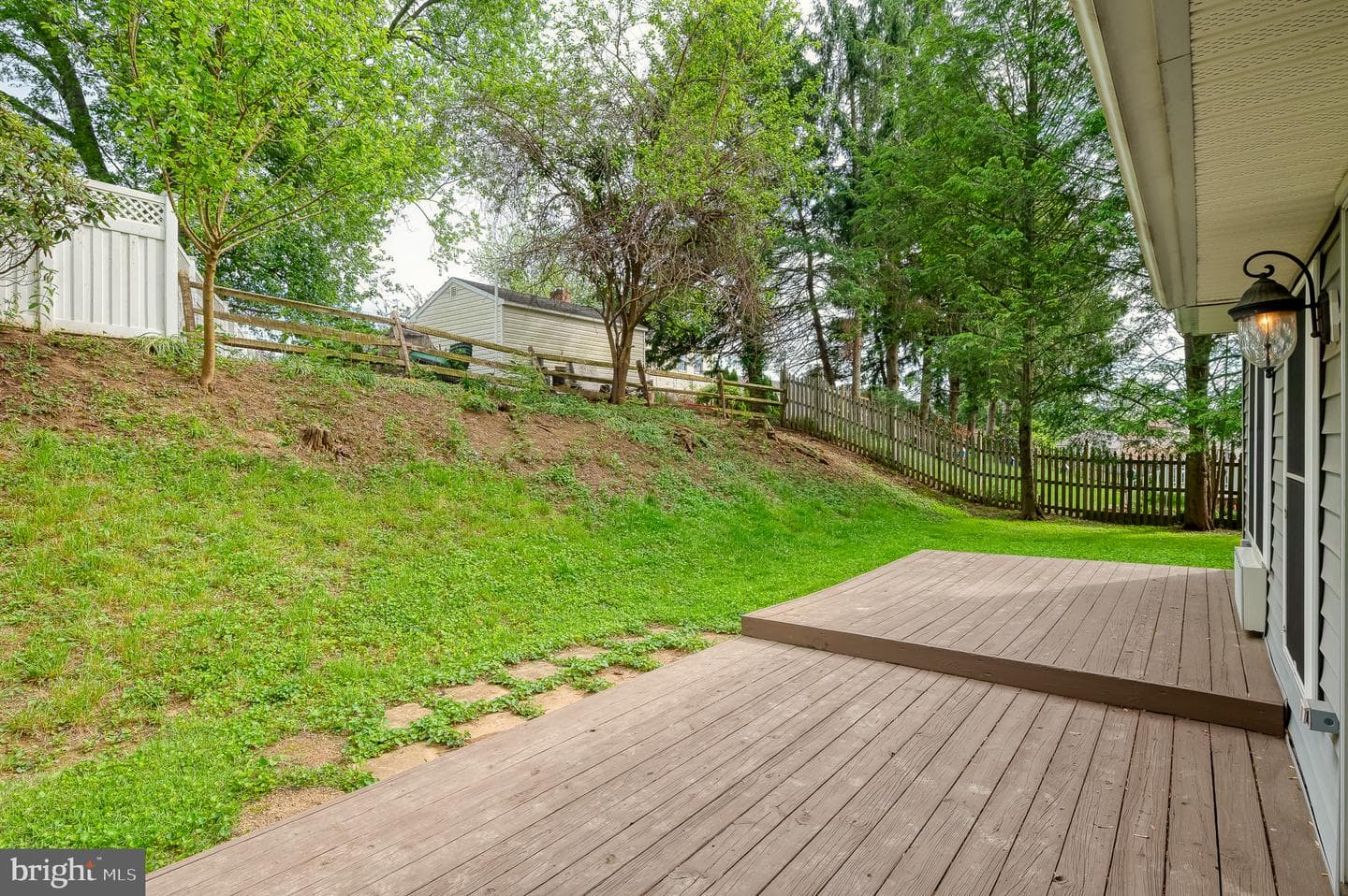 132 Regent Drive photo 59