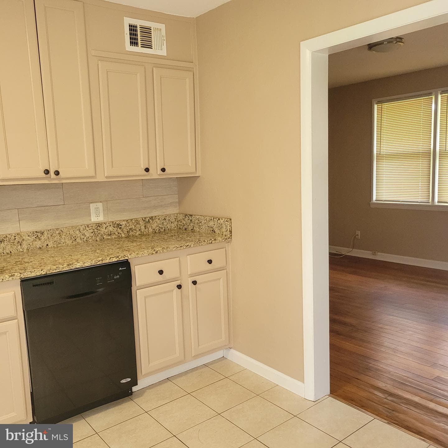 7 Aberdeen Avenue photo 21