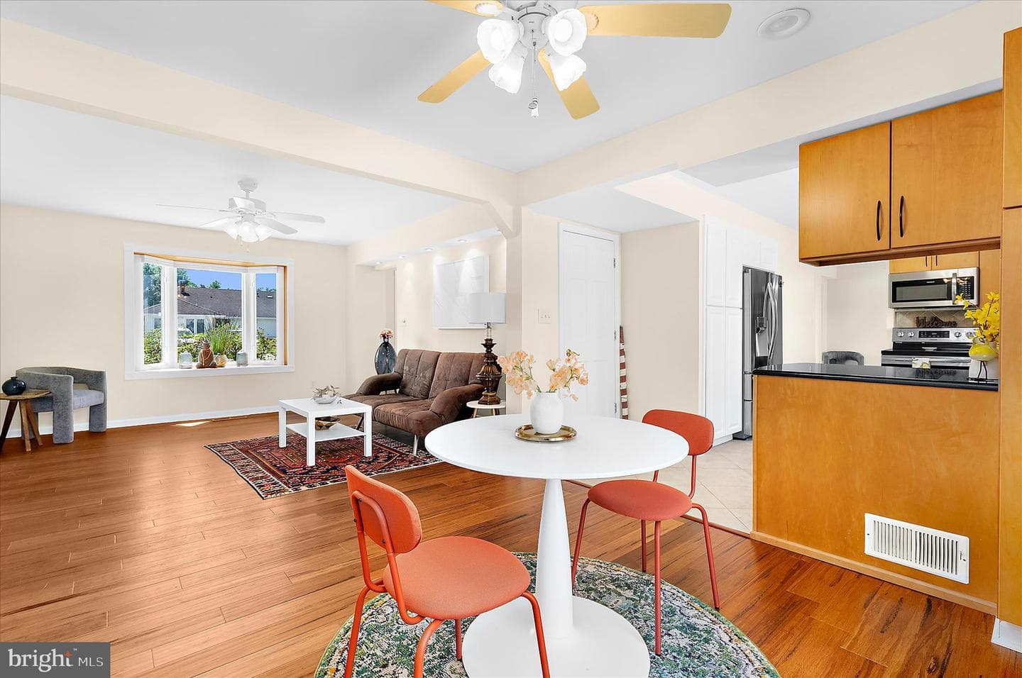 35 Neptune Drive photo 21