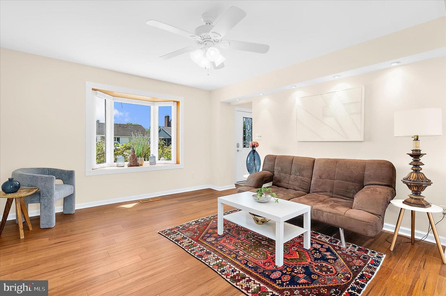 35 Neptune Drive photo 22