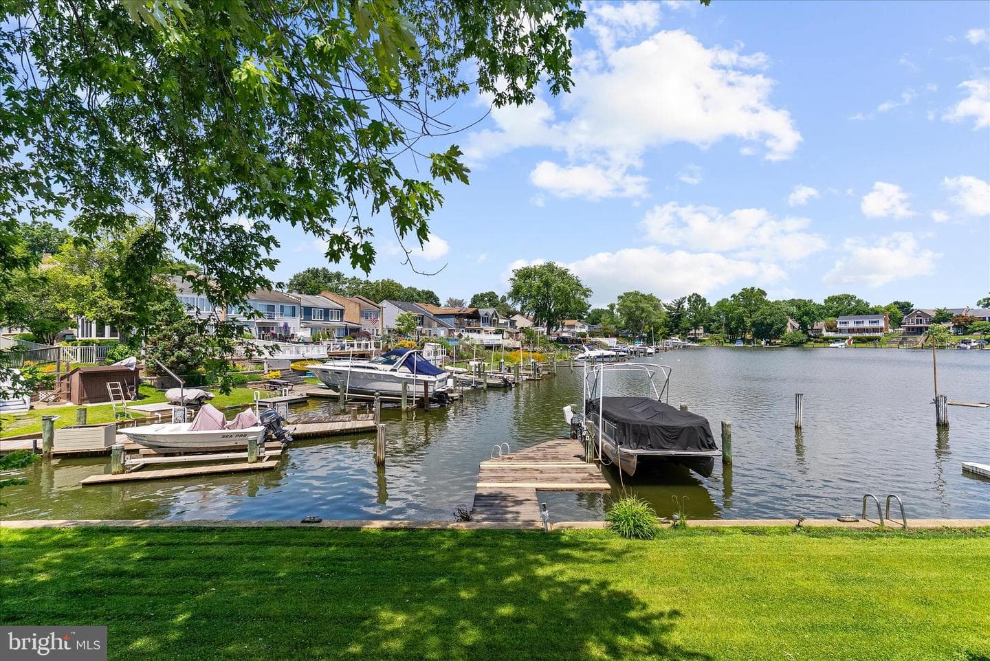 35 Neptune Drive photo 58