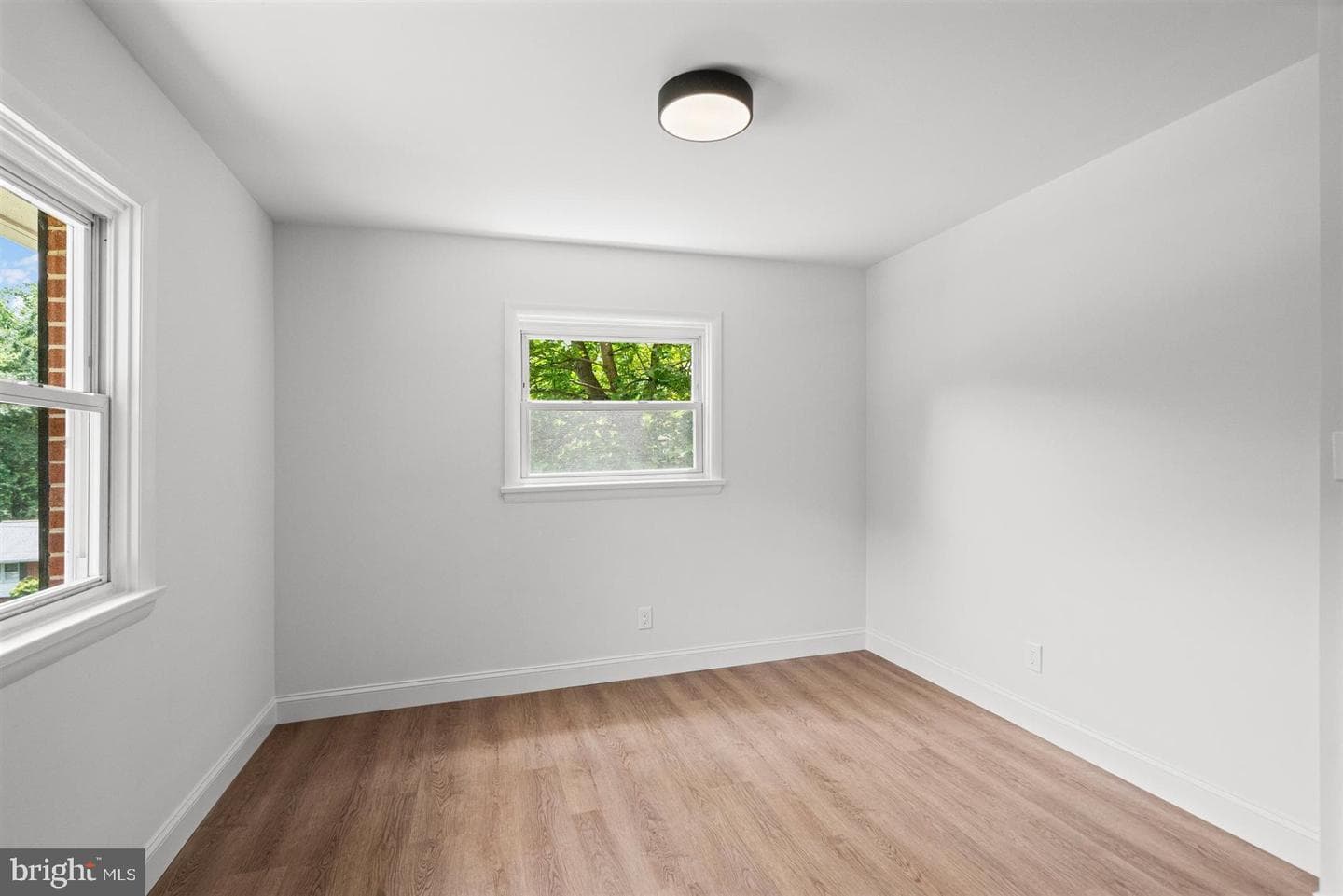 2006 Valley View Court photo 20