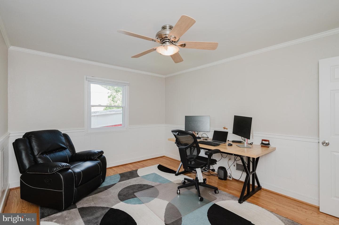 504 Plumtree Road photo 16