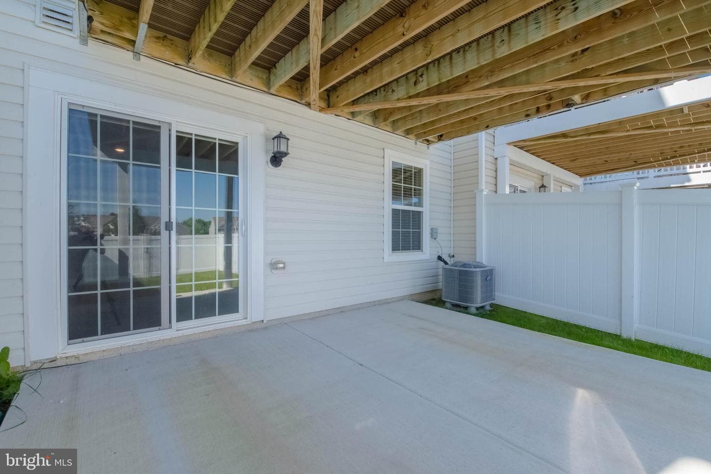 1414 Onnesta Court photo 20
