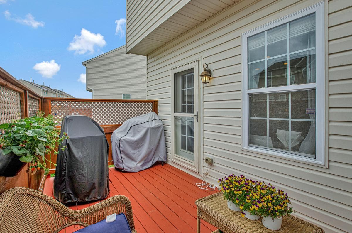 610 Snowberry Way photo 27