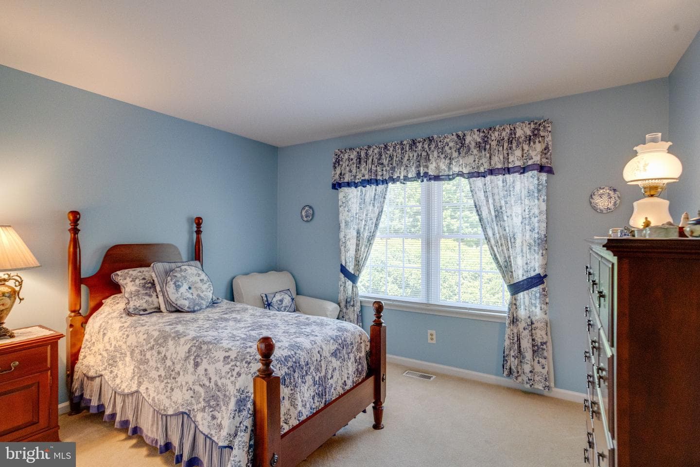 1410 Valbrook Court S photo 48