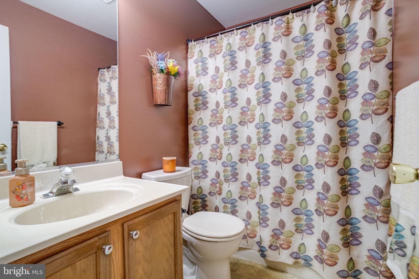 1410 Valbrook Court S photo 68