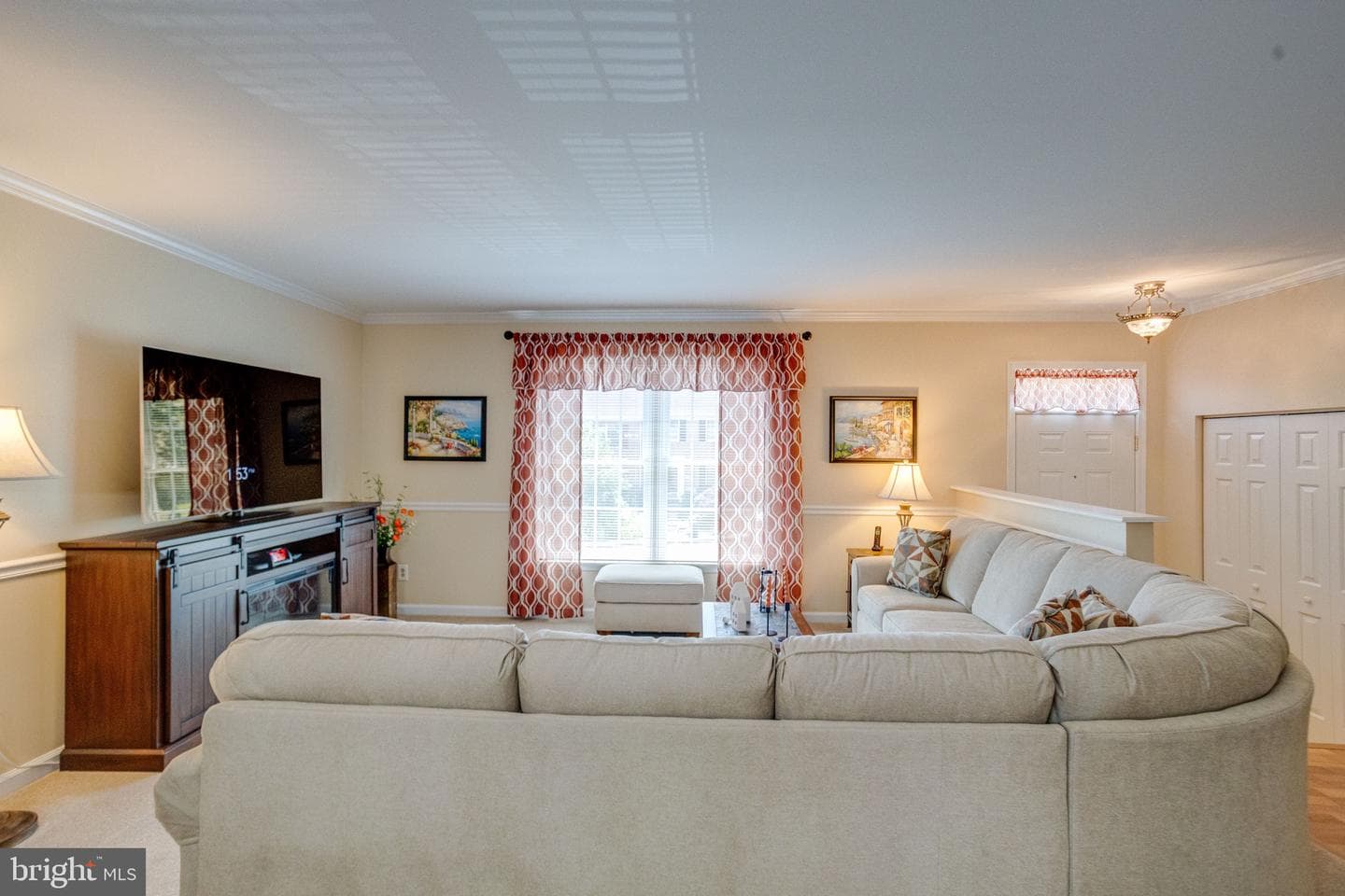 1410 Valbrook Court S photo 8