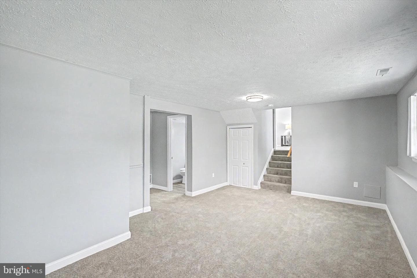 958 Edmund Street photo 18