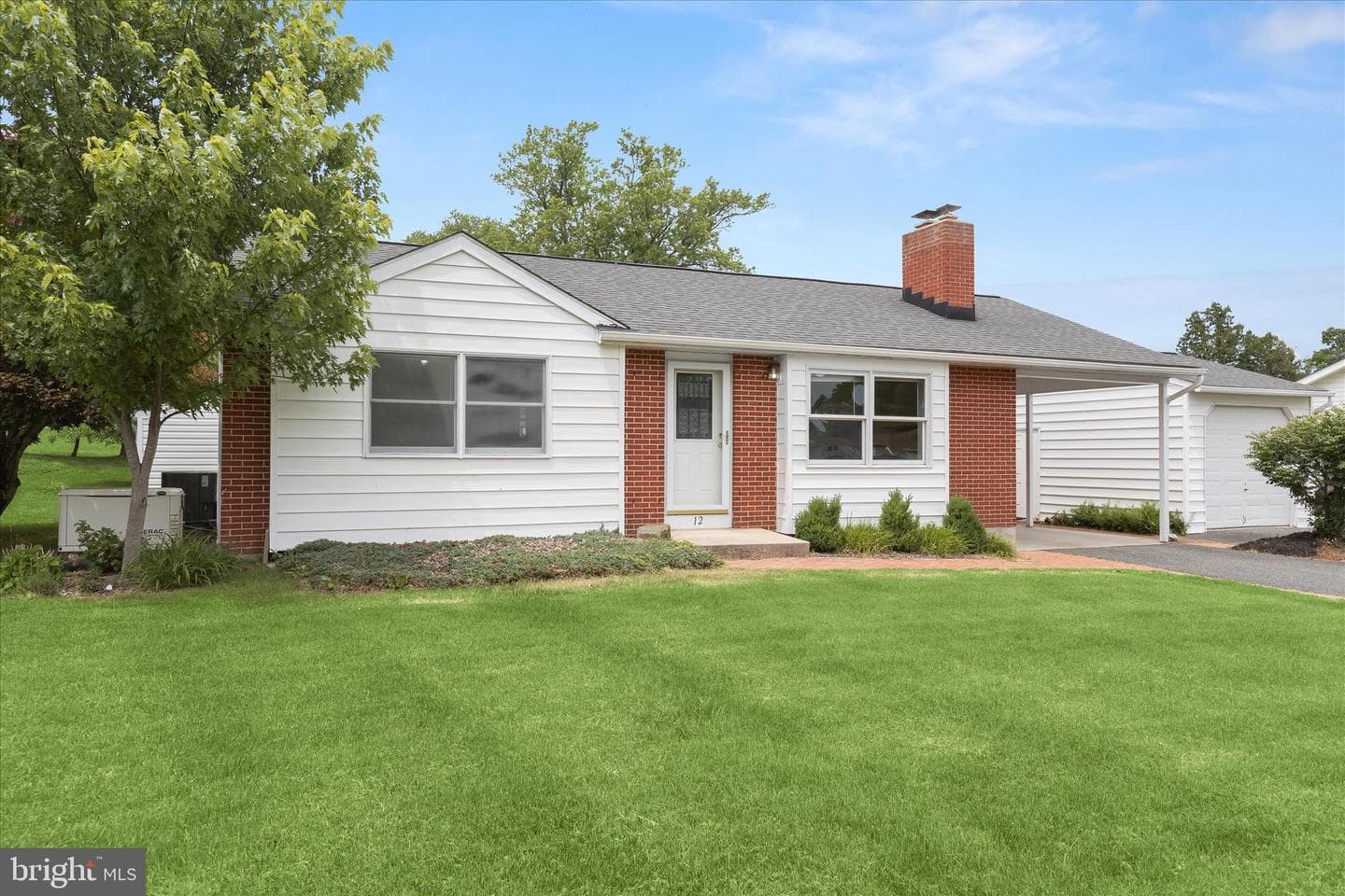 12 Vermont Place photo 2
