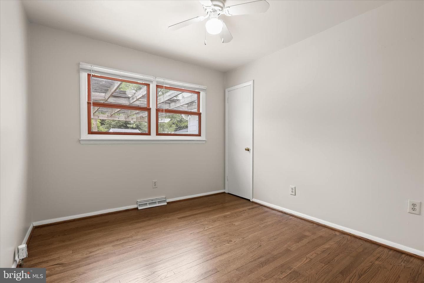 12 Vermont Place photo 31
